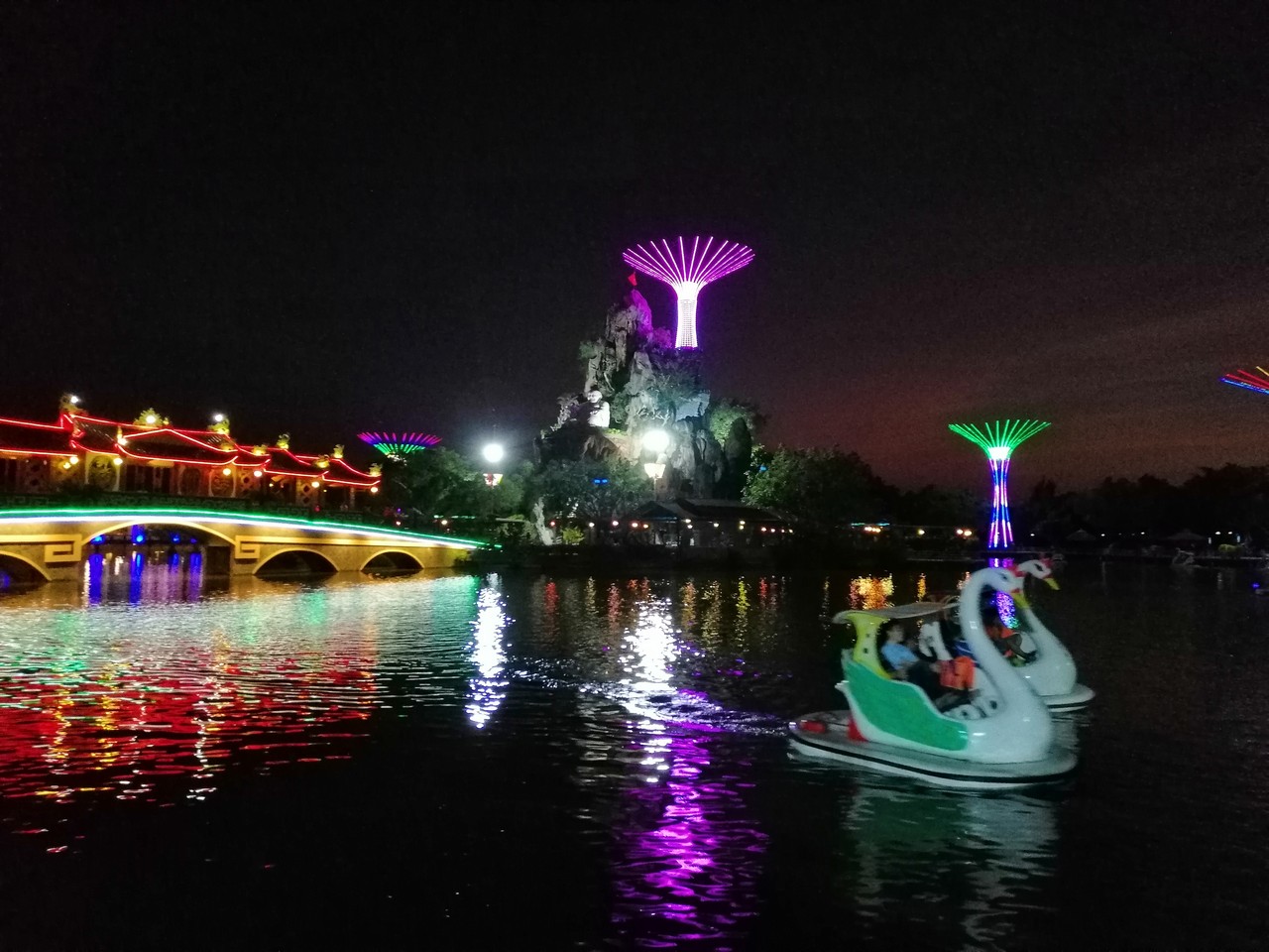 ho-thien-nga-1